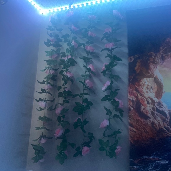 fake flowers for room decoration - Picture 1 of 3